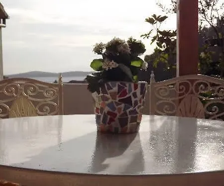 Vuljan بيت ضيافة هفار