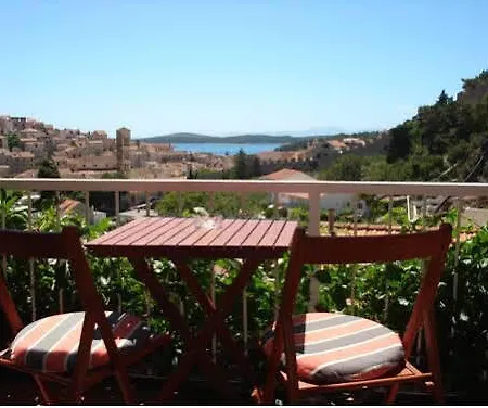 瓦里安宾馆 赫瓦尔